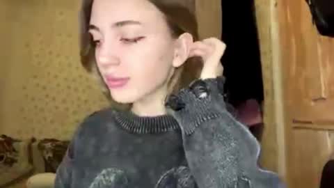 hsiuscherich online show from 11/19/25, 11:10