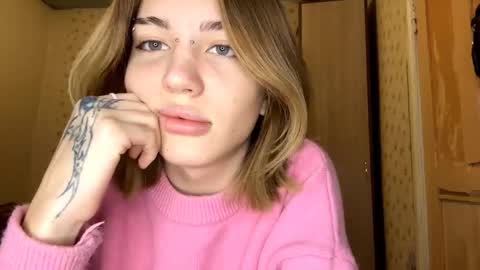 hsiuscherich online show from 12/04/25, 12:36