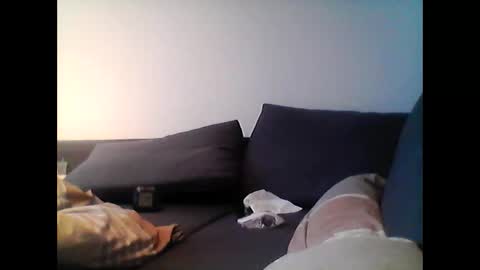 hubikush22 online show from 01/19/26, 04:00