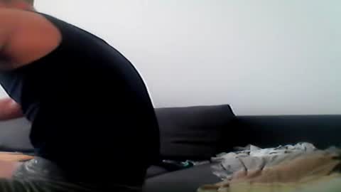 Snapshot of hubikush22 chatting on 07/25/26, 01:52 hubikush22 online show from 07/25/26, 01:52
