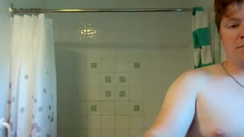 Snapshot of huck78 chatting on 07/12/26, 01:35 Huck online show from 07/12/26, 01:35
