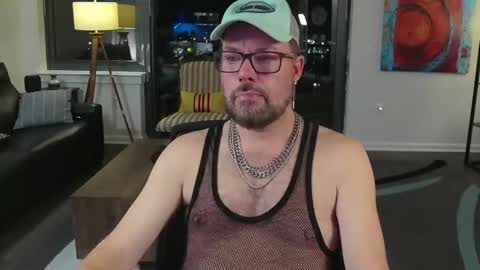 Snapshot of hudson_cage chatting on 10/20/25, 04:24 Hudson Cage formerly DCLthrKnkBoy online show from 10/20/25, 04:24