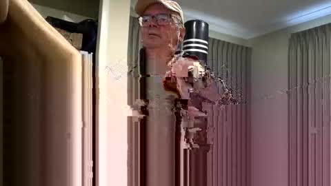 Snapshot of huge_dick_head chatting on 11/17/25, 04:07 Imre Icalanise online show from 11/17/25, 04:07