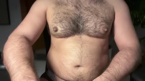 huge_moth online show from 02/18/26, 08:05