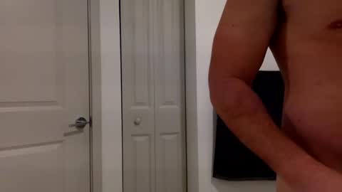 Snapshot of hugeblast chatting on 10/19/25, 06:47 HugeBlast online show from 10/19/25, 06:47