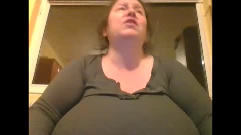 Snapshot of hugeboobs4fun chatting on 10/30/25, 12:23 Natalie Fiore online show from 10/30/25, 12:23