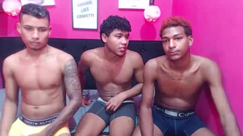 Snapshot of hugecock_black chatting on 01/15/26, 07:50 jose bigcock i like masturbate my big dick and finger my ass hole i am so hot online show from 01/15/26, 07:50