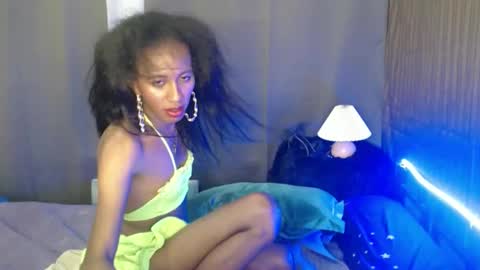 Snapshot of hugecock_caramel chatting on 03/03/26, 09:04 hugecock_caramel online show from 03/03/26, 09:04