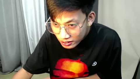 hugecockjames09 online show from 10/02/25, 12:45