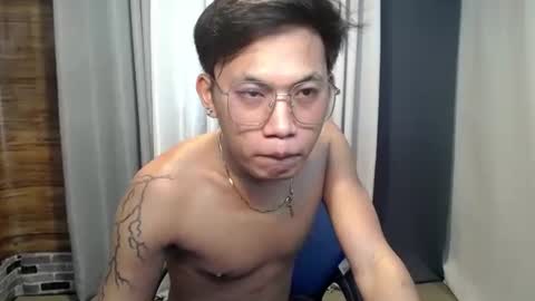 hugecockjames09 online show from 10/13/25, 06:35