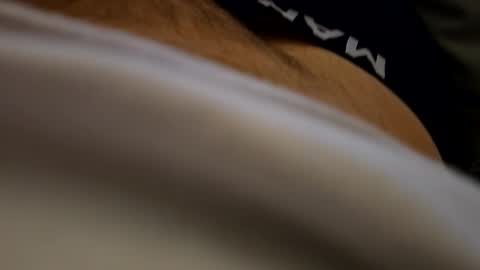 Snapshot of hugeloads6767 chatting on 01/12/26, 08:25 hugeloads6767 online show from 01/12/26, 08:25