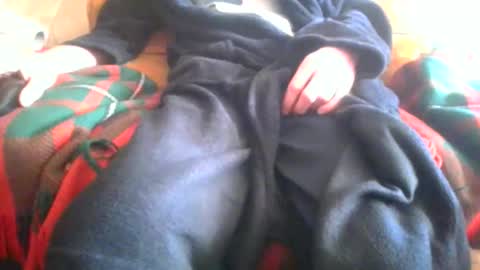 hugenob4u online show from 11/23/25, 12:16