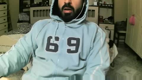 Snapshot of hugeveiny chatting on 12/27/24, 07:29 hugeveiny online show from 12/27/24, 07:29