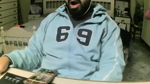 Snapshot of hugeveiny chatting on 01/15/25, 05:15 hugeveiny online show from 01/15/25, 05:15