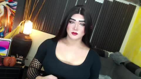 MsLovely online show from 04/25/26, 09:56