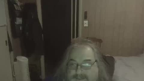 lonely huggy bear online show from 02/09/26, 11:58