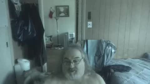 lonely huggy bear online show from 04/08/26, 02:39