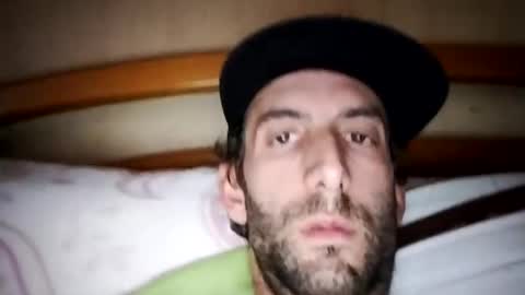 Snapshot of hugo25_xxx chatting on 01/10/25, 04:20 AdriBigcock online show from 01/10/25, 04:20