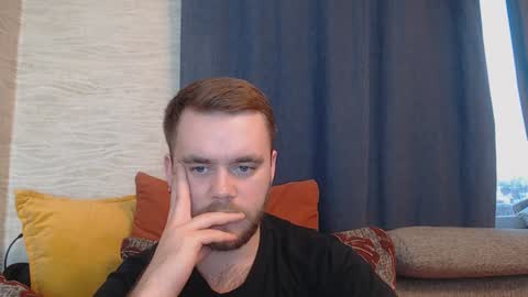 Snapshot of hugo__brad chatting on 12/08/24, 12:19 Hugo online show from 12/08/24, 12:19