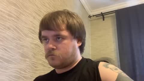 Snapshot of hugo__brad chatting on 02/28/26, 01:45 Hugo online show from 02/28/26, 01:45