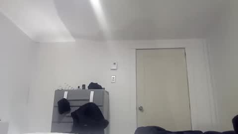 HugoBergeron82 online show from 12/29/24, 07:50