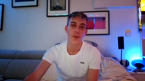 Hugo online show from 01/30/25, 09:04