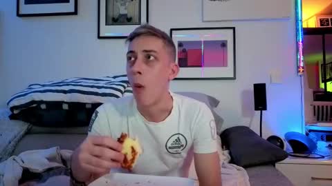 Hugo online show from 02/11/25, 09:03