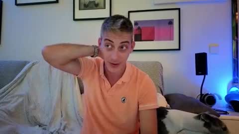 Hugo online show from 10/08/25, 07:44