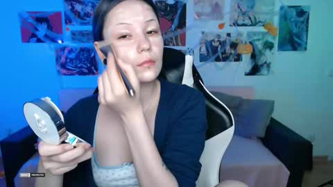 Snapshot of hugomin chatting on 10/22/25, 01:17 HugoMin online show from 10/22/25, 01:17