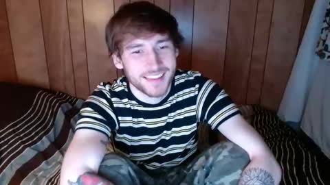 hugsankisses online show from 11/12/25, 07:20