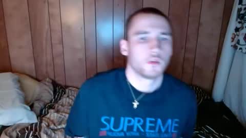 hugsankisses online show from 11/30/25, 07:56