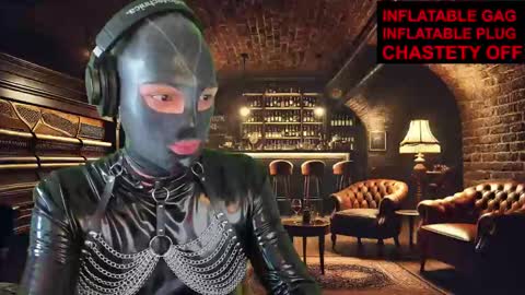 Snapshot of humandr0id chatting on 01/18/25, 01:08 Humandroid online show from 01/18/25, 01:08