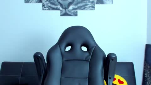 Snapshot of humber_eli chatting on 12/02/24, 11:56 Eli online show from 12/02/24, 11:56