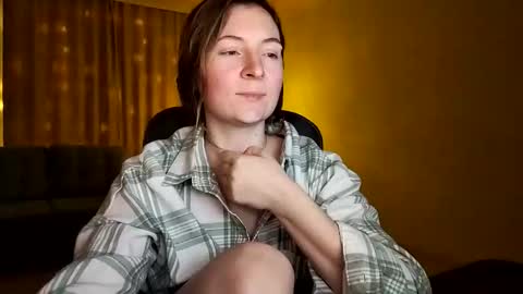 HumpyGrey online show from 12/20/25, 06:26