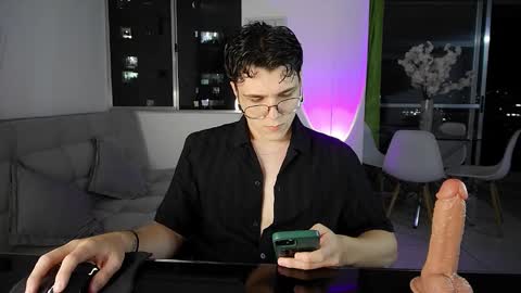 Snapshot of hun_damer chatting on 10/03/25, 02:41 hun_damer online show from 10/03/25, 02:41