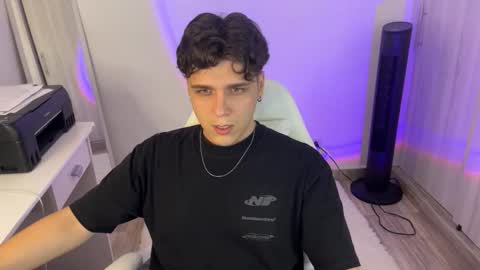 hun_damer online show from 11/12/25, 04:35