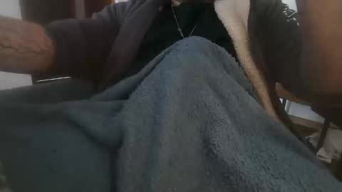 hung568854 online show from 04/18/26, 12:53