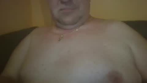 Snapshot of hungarianfatcockdady chatting on 05/24/26, 07:41 vastagfasz magyar apuci online show from 05/24/26, 07:41