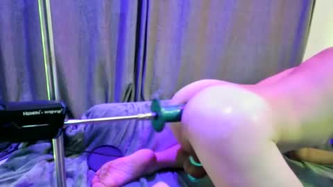 Greedybttm online show from 09/24/25, 05:11