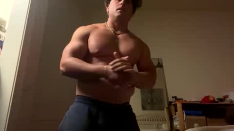 Snapshot of hungkingg22 chatting on 03/03/25, 02:04 hungkingg22 online show from 03/03/25, 02:04