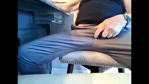 hungryluver online show from 04/14/26, 03:18