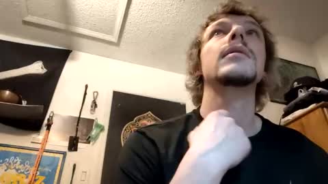 hungtxcock92 online show from 02/21/25, 05:24