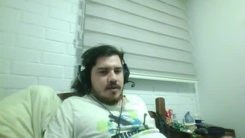 Snapshot of hungweeb chatting on 04/06/26, 04:46 Rod online show from 04/06/26, 04:46