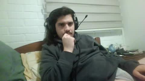 Snapshot of hungweeb chatting on 05/06/26, 05:46 Rod online show from 05/06/26, 05:46