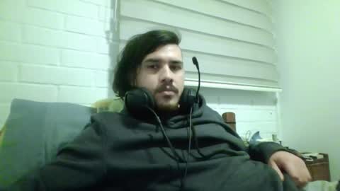 Snapshot of hungweeb chatting on 05/13/26, 04:43 Rod online show from 05/13/26, 04:43