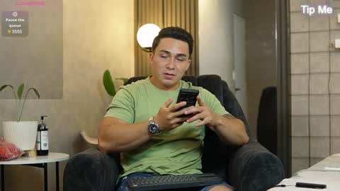 hunk_ryan online show from 01/06/25, 06:10