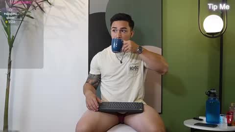 hunk_ryan online show from 02/14/25, 11:42