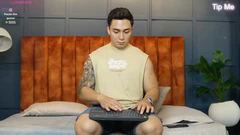 hunk_ryan online show from 03/12/25, 11:42