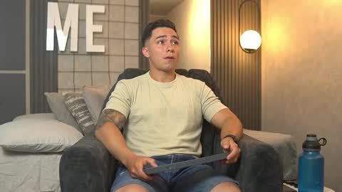 hunk_ryan online show from 09/16/25, 12:06