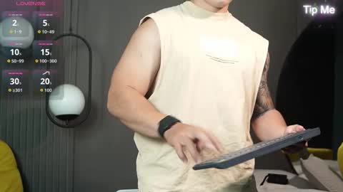 hunk_ryan online show from 09/28/25, 07:52